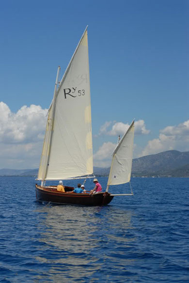 RY53 sails away