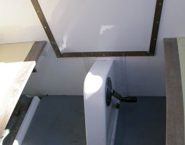 Romilly centre plate